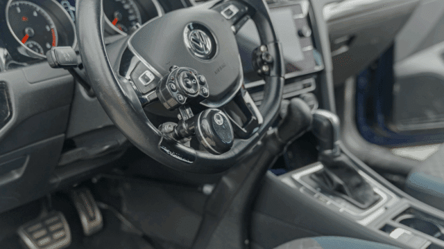 VW Golf VII Handycap-Ausbildung-Dortmund-Fahschule-Clemens