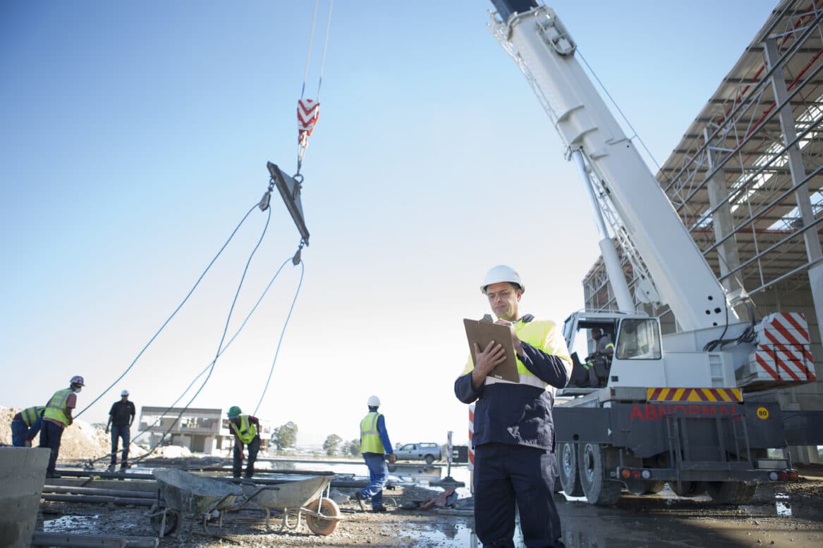 Hoch hinaus mit dem Mobilkran:-Dortmund-Fahschule-Clemens